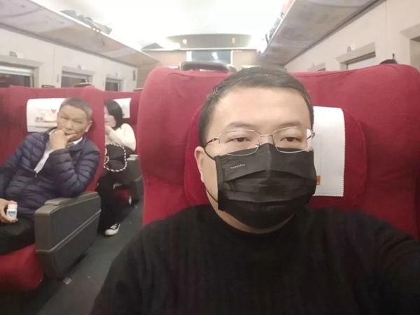 伟德体育 - 综合体育赛事平台|奥体中心相助同伴