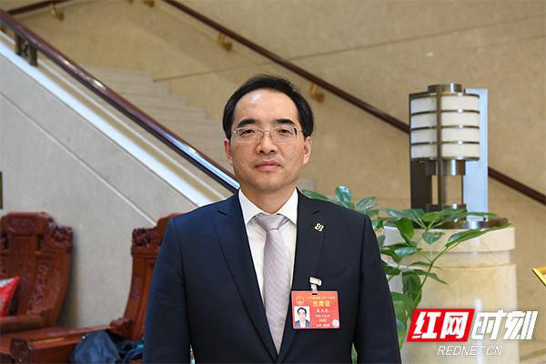 伟德体育 - 综合体育赛事平台|奥体中心相助同伴