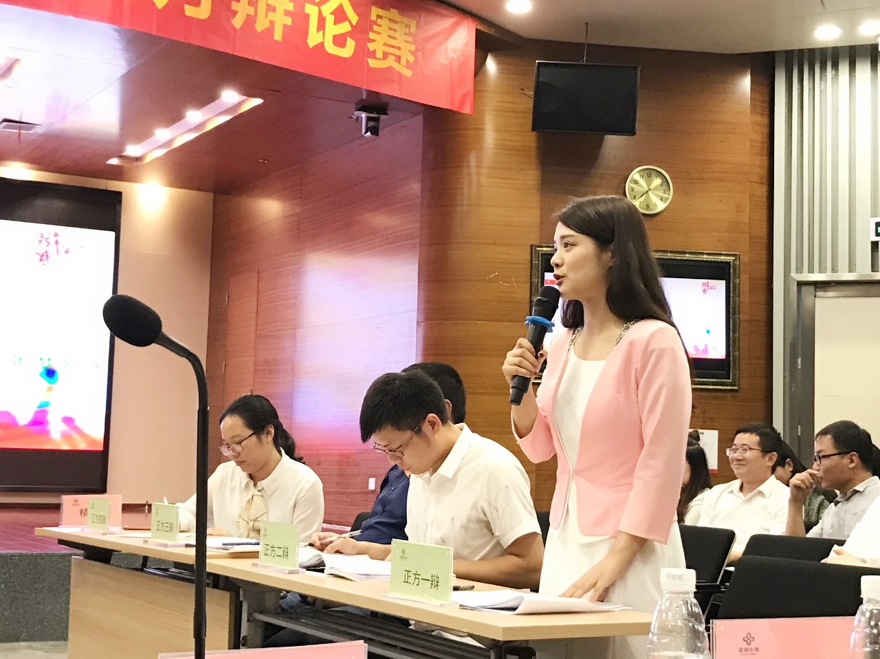 伟德体育 - 综合体育赛事平台|奥体中心相助同伴