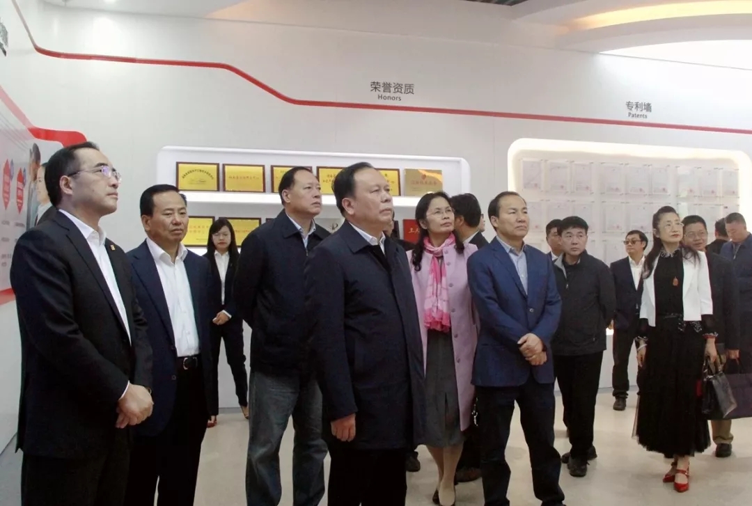 伟德体育 - 综合体育赛事平台|奥体中心相助同伴
