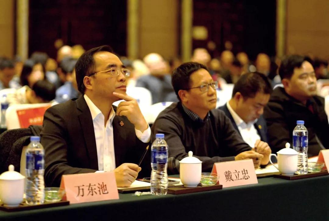 伟德体育 - 综合体育赛事平台|奥体中心相助同伴