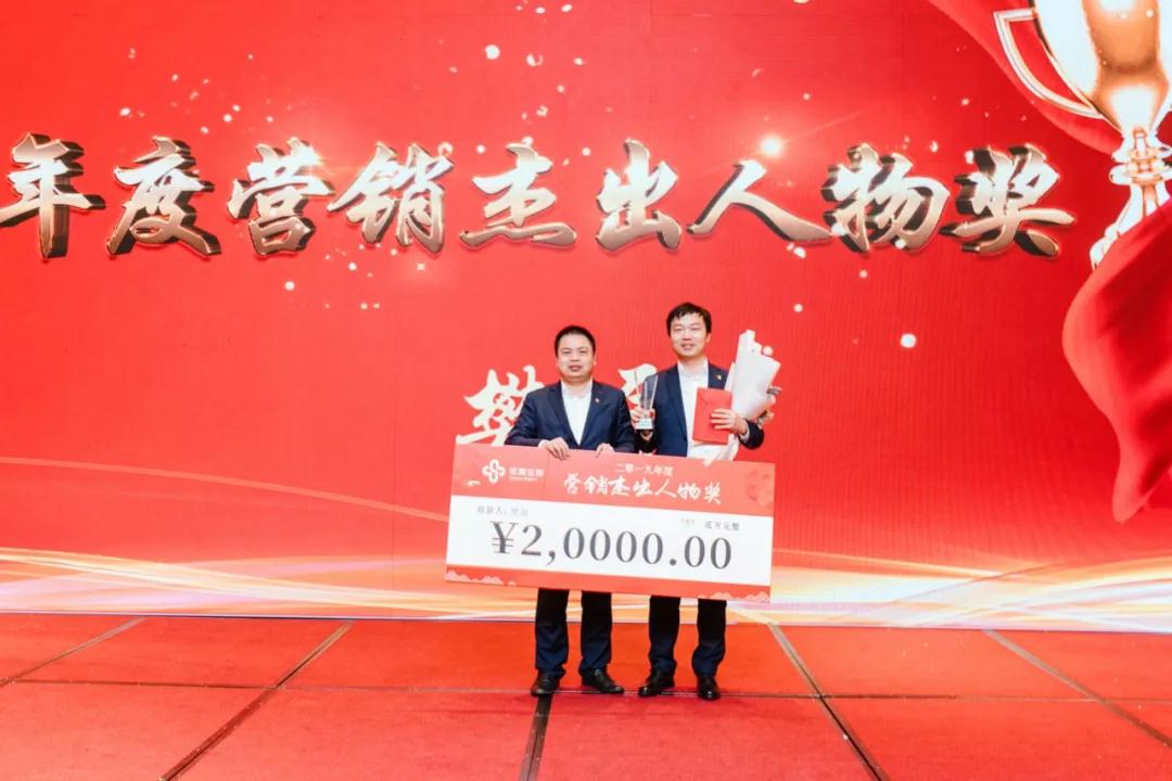 伟德体育 - 综合体育赛事平台|奥体中心相助同伴