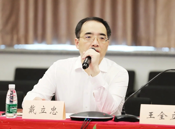 伟德体育 - 综合体育赛事平台|奥体中心相助同伴