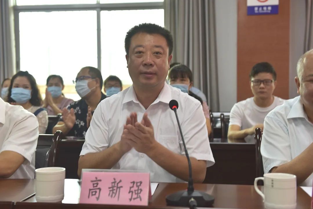 伟德体育 - 综合体育赛事平台|奥体中心相助同伴