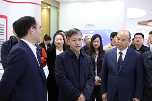 伟德体育 - 综合体育赛事平台|奥体中心相助同伴