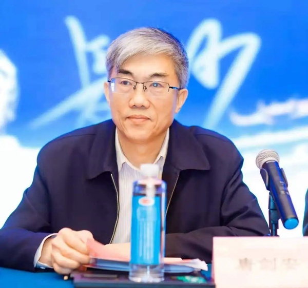 伟德体育 - 综合体育赛事平台|奥体中心相助同伴