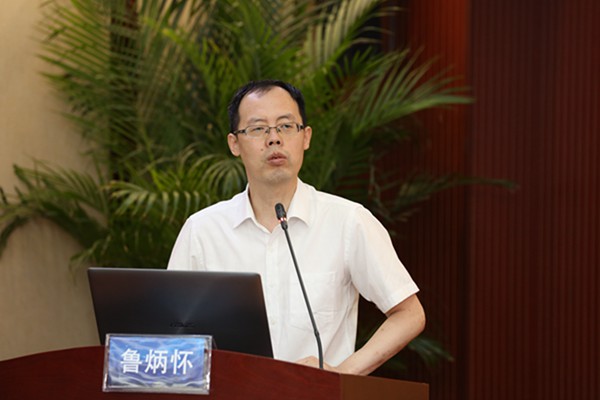伟德体育 - 综合体育赛事平台|奥体中心相助同伴