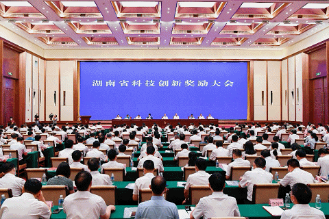 伟德体育 - 综合体育赛事平台|奥体中心相助同伴