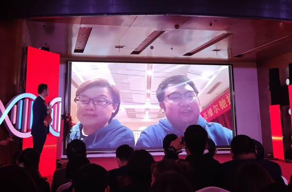 伟德体育 - 综合体育赛事平台|奥体中心相助同伴