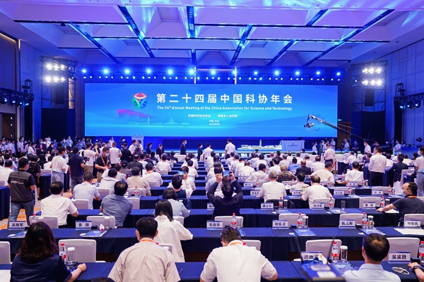 伟德体育 - 综合体育赛事平台|奥体中心相助同伴