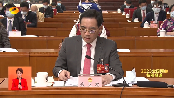 伟德体育 - 综合体育赛事平台|奥体中心相助同伴
