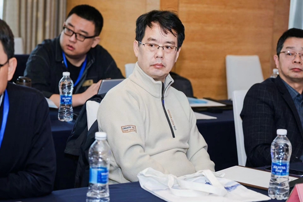 伟德体育 - 综合体育赛事平台|奥体中心相助同伴